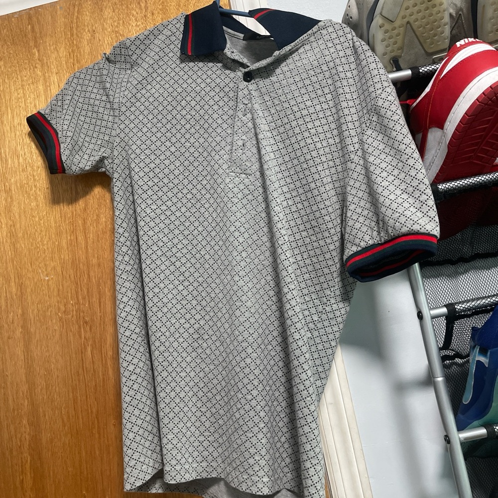 Gucci Gray Tee with Blue and Red Stripes